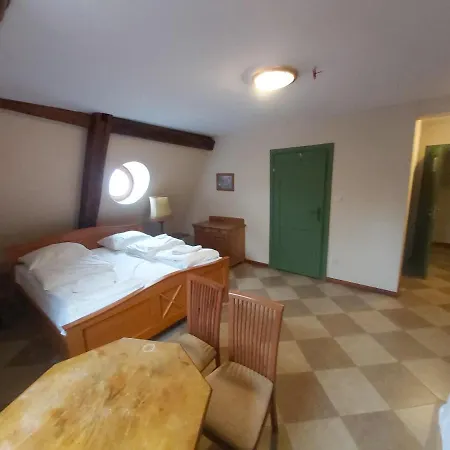Ośrodek wypoczynkowy Pałac Książęcy We Wleniu 3*