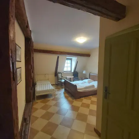 Palac Ksiazecy We Wleniu Wlen